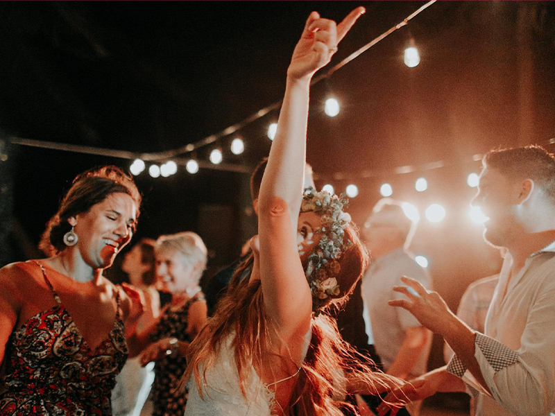 marryoke-karaoke-weddings